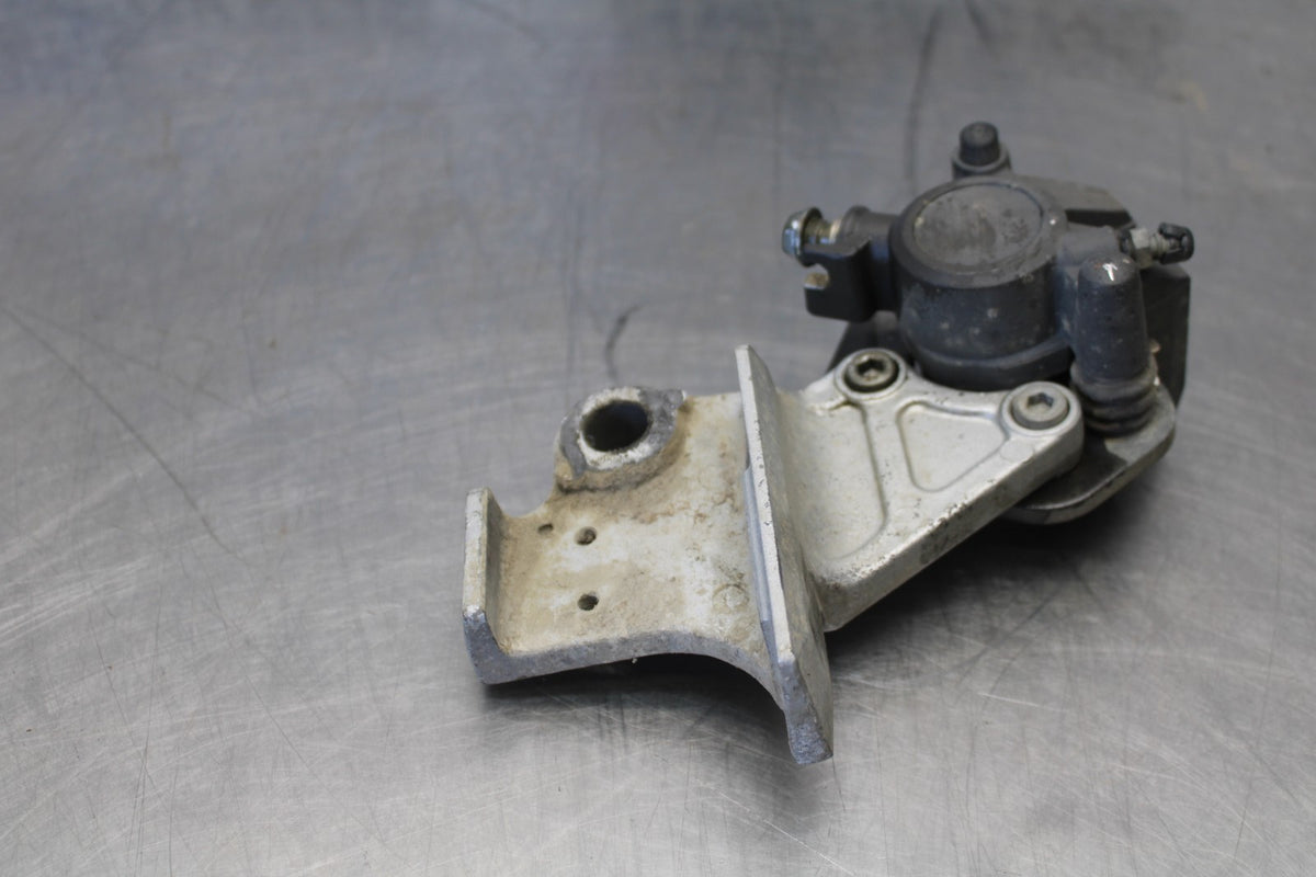 06 KAWASAKI KLR650 REAR BACK BRAKE CALIPER W MOUNT BRACKET BB919
