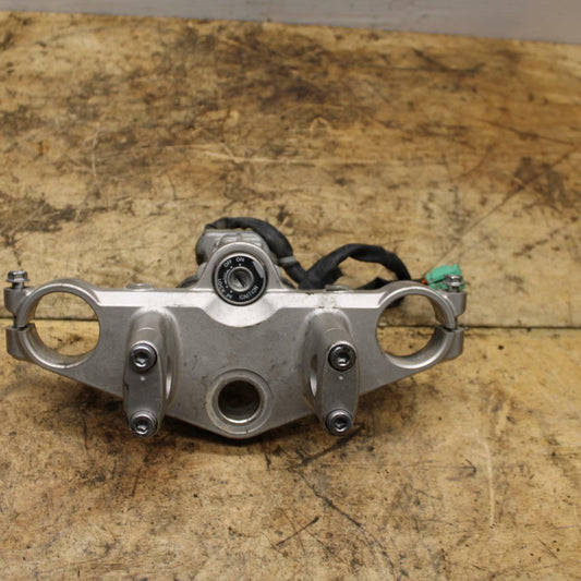 07-11 SUZUKI VSTROM 650 UPPER TREE IGNITION LOCK WITHOUT KEY BB340
