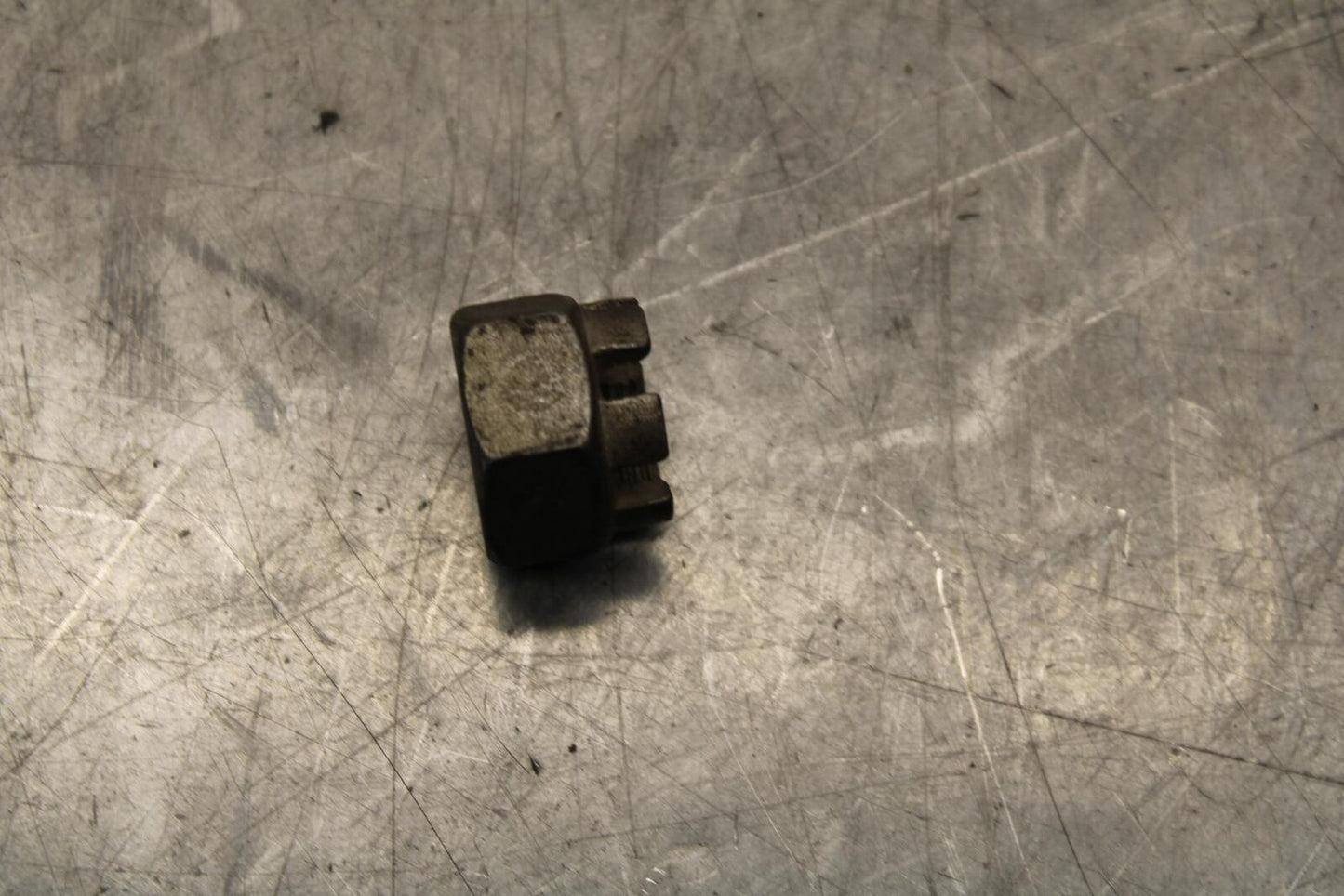 2005 Kawasaki Vulcan 1600 VN1600D Nomad REAR AXLE BACK WHEEL BOLT AXEL BB556