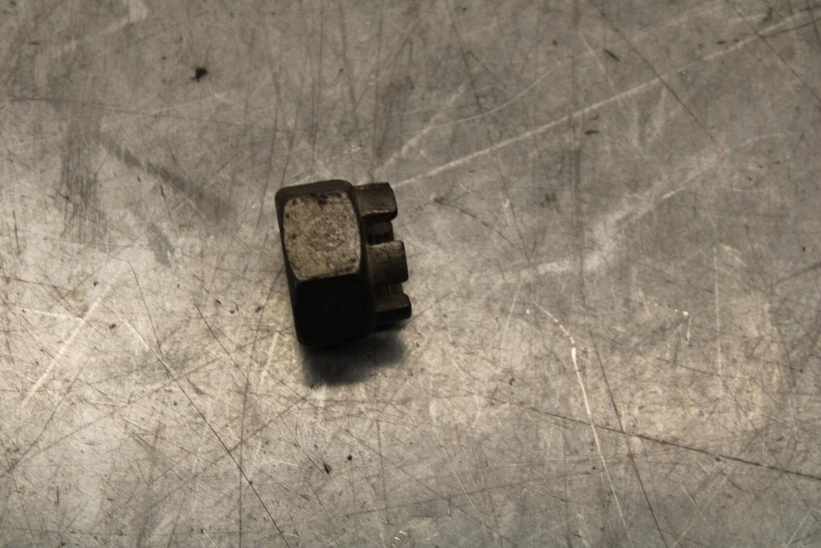 2005 Kawasaki Vulcan 1600 VN1600D Nomad REAR AXLE BACK WHEEL BOLT AXEL BB556