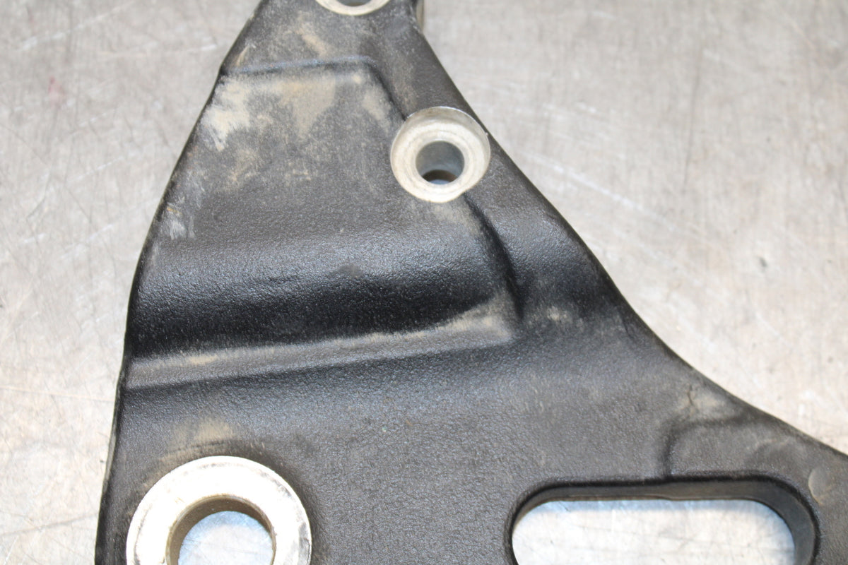 22-24 INDIAN CHIEF BOBBER DARK HORSE REAR BRAKE CALIPER HANGER MOUNTING  BB717