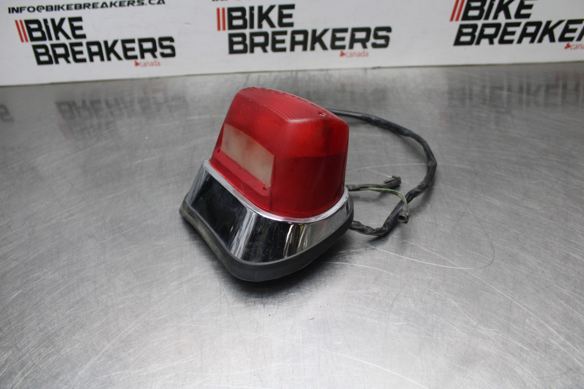 2006 Suzuki Boulevard C90 TAILLIGHT REAR TAIL BRAKE LIGHT BB849