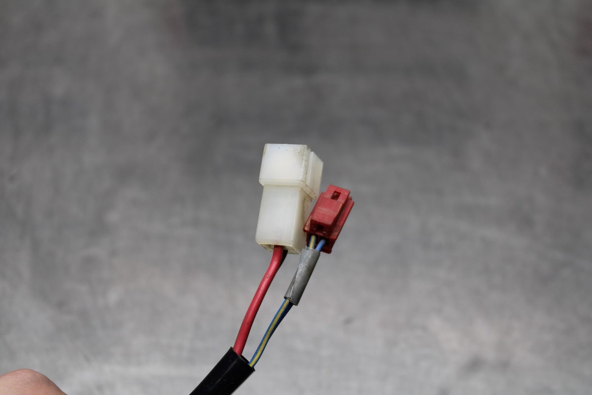 94 SUZUKI KATANA 750 IGNITION LOCK KEY SET W/ GAS CAP BB686