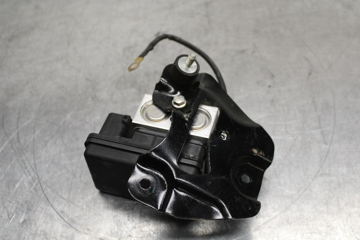 17-24 KTM 390 DUKE ABS PUMP UNIT MODULE BB734