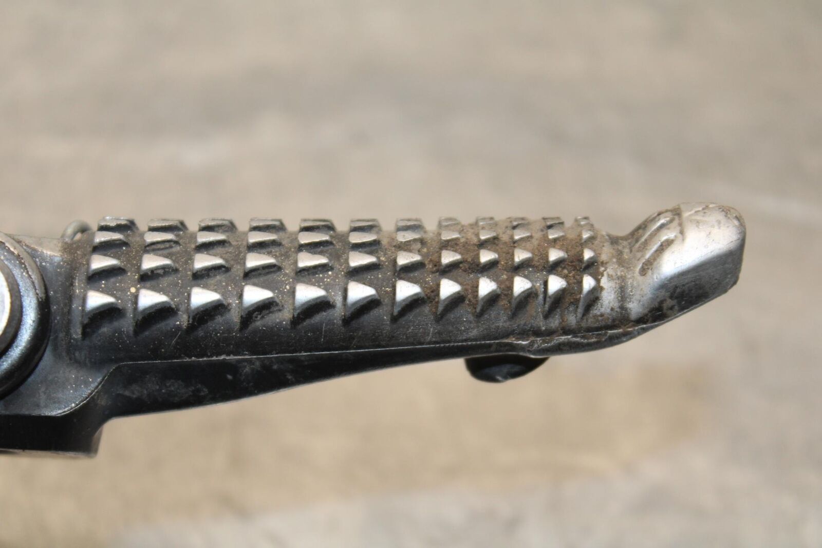 09-12 KAWASAKI NINJA ZX6R ZX600R LEFT REARSET DRIVER FOOT PEG REST STOP BB617