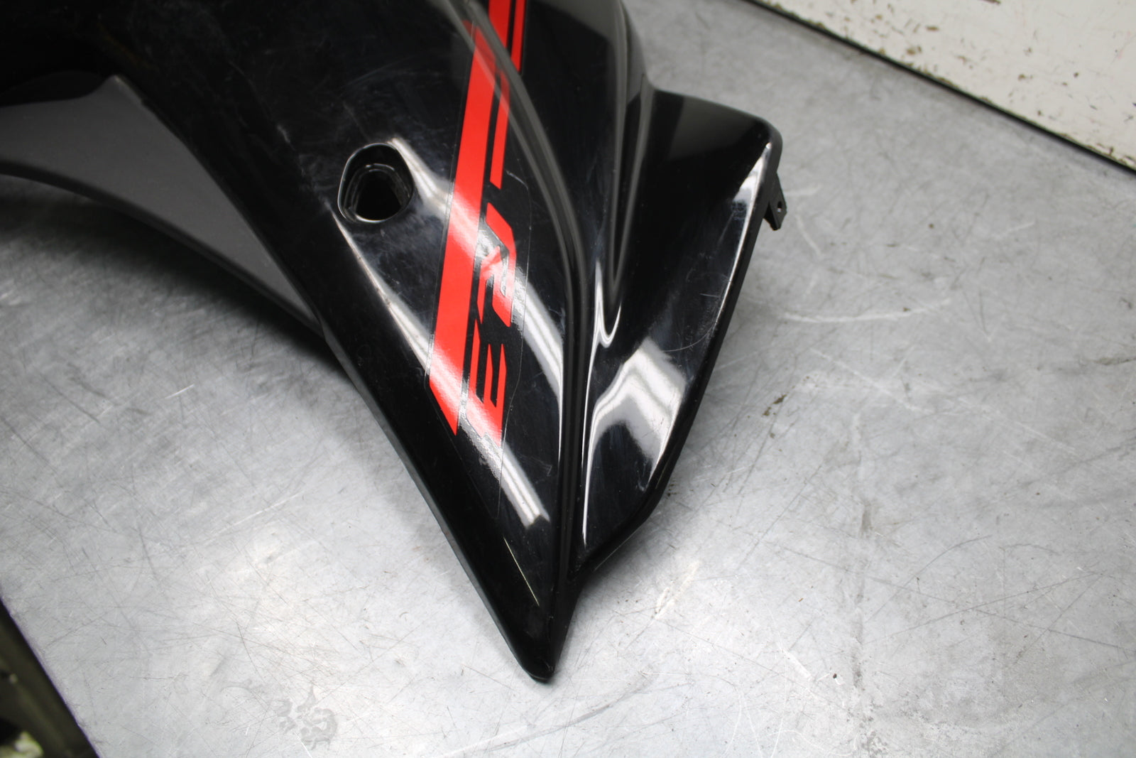 15-17 YAMAHA YZF R3 RIGHT LOWER MID UPPER SIDE FAIRING COWL  BB526