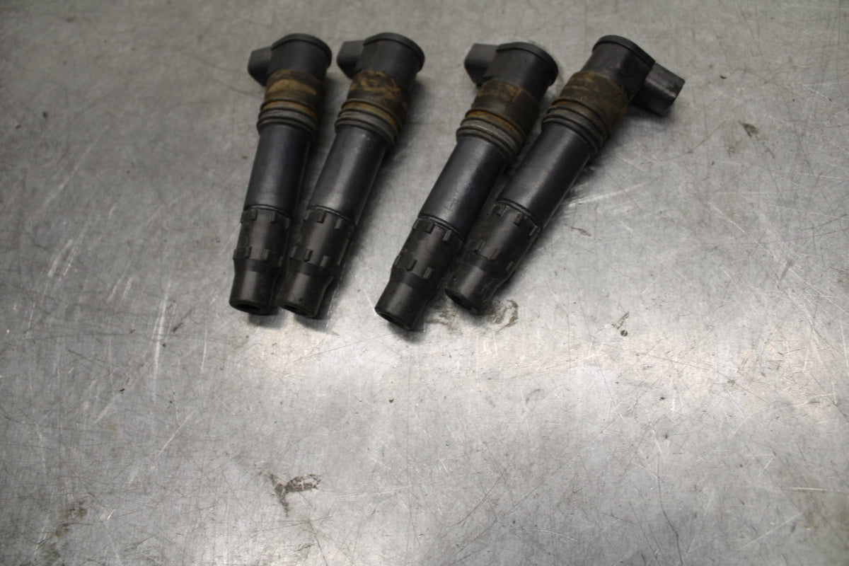 05-06 SUZUKI GSXR1000 IGNITION COILS COIL SPARK PLUG CAPS 33410-35F10 BB677