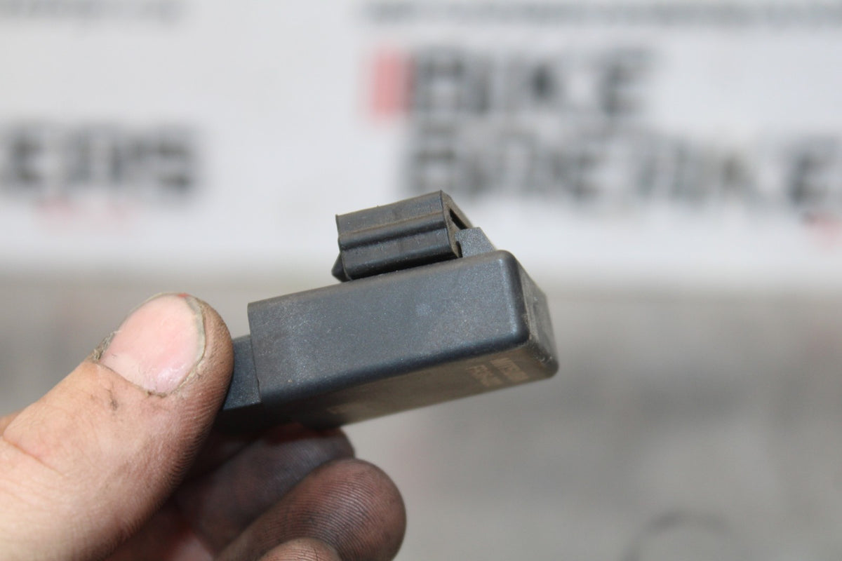 24-25 KAWASAKI ELIMINATOR 450 TURN SIGNAL BLINKER RELAY FLASHER SWITCH BB869