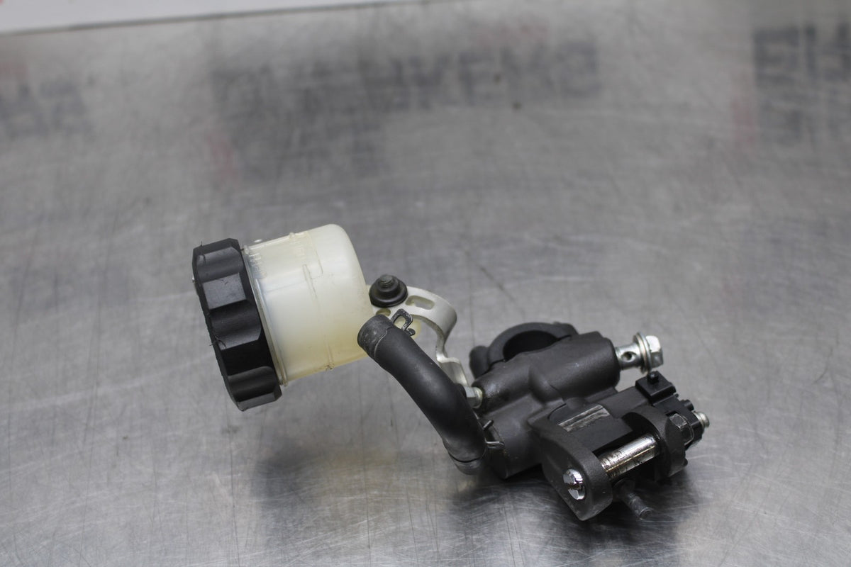 08-10 SUZUKI GSXR 600 FRONT BRAKE MASTER CYLINDER BB765