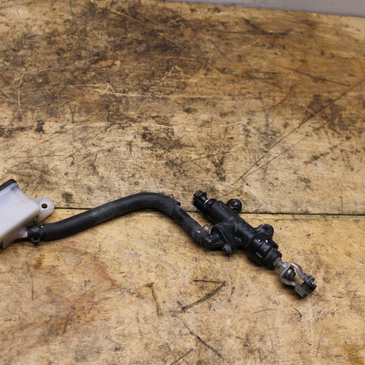 16-18 HONDA CBR500R REAR BACK BRAKE MASTER CYLINDER W RESERVOIR BB345