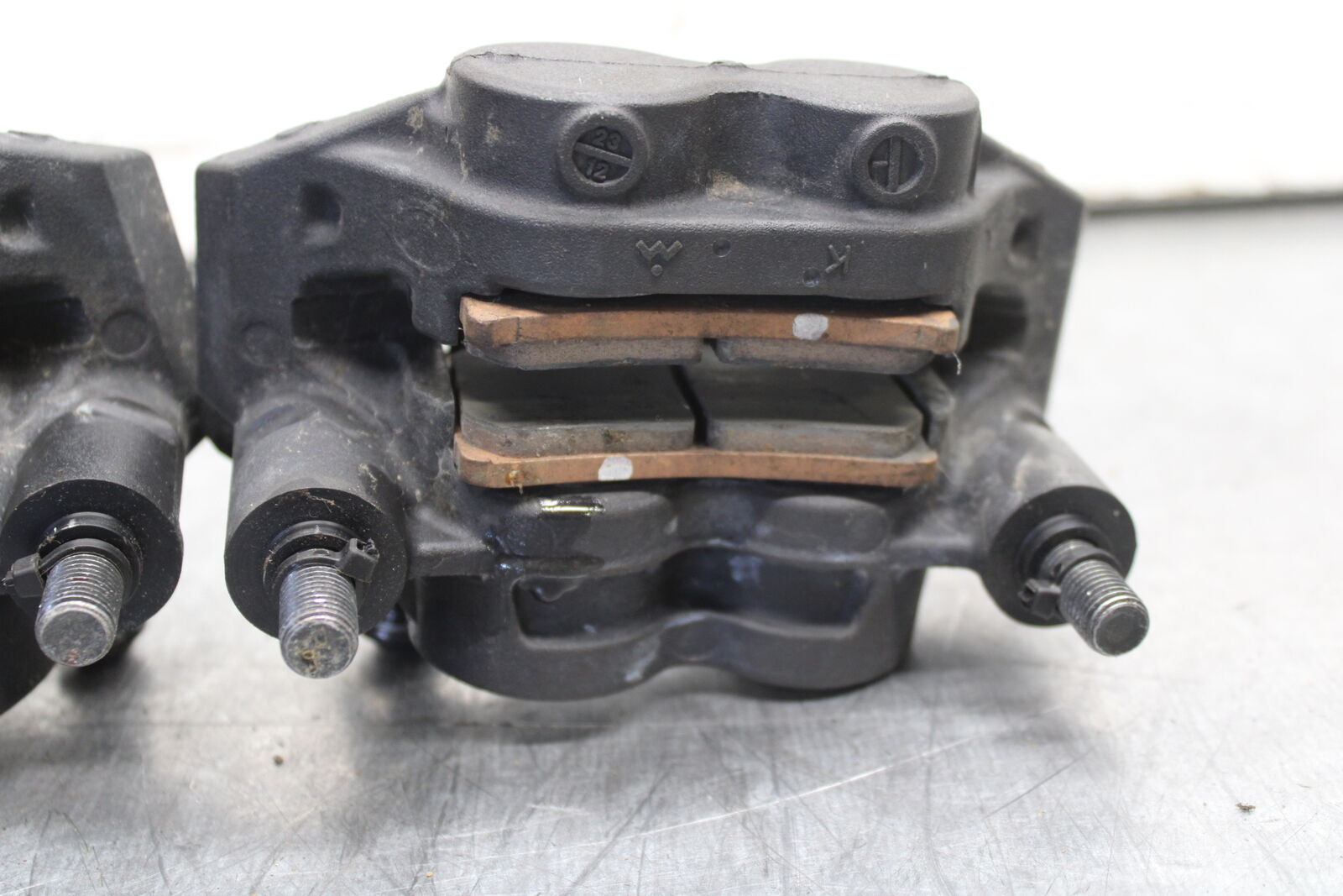 22-24 YAMAHA XSR900 RIGHT LEFT FRONT BRAKE CALIPER SET PAIR CALIPERS BB710