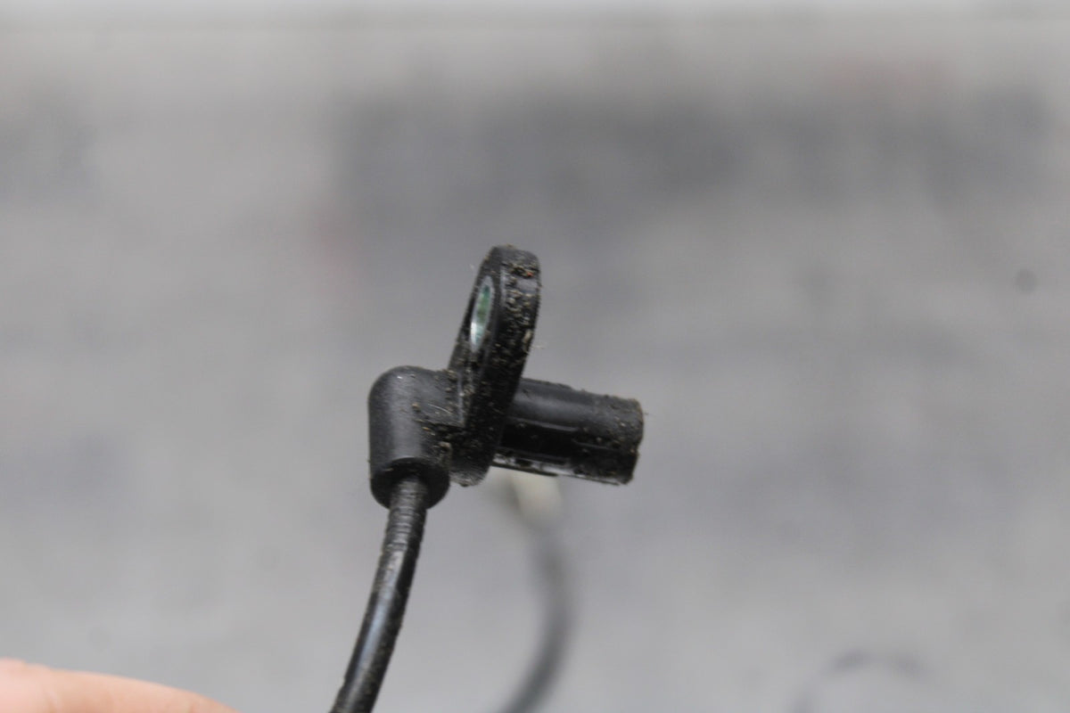 17-18 YAMAHA YZF R3 FRONT ABS BRAKE SENSOR BB813