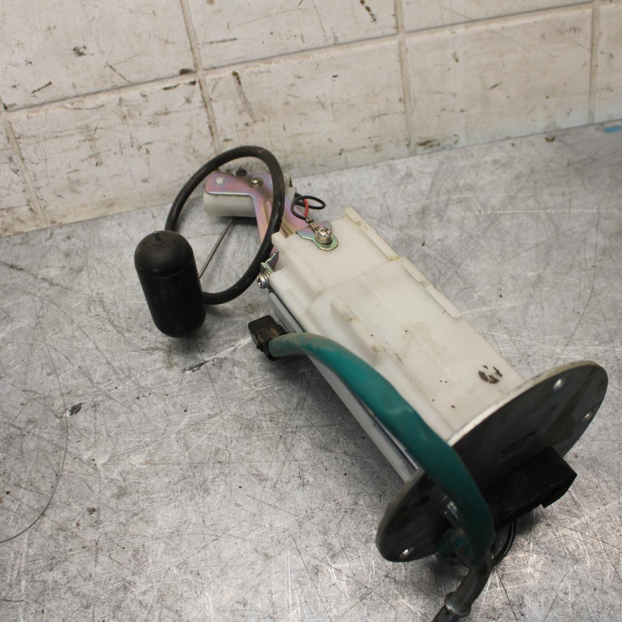 19-20 KAWASAKI NINJA ZX6R FUEL PUMP GAS PETROL SENDER UNIT 49040-0779 BB528