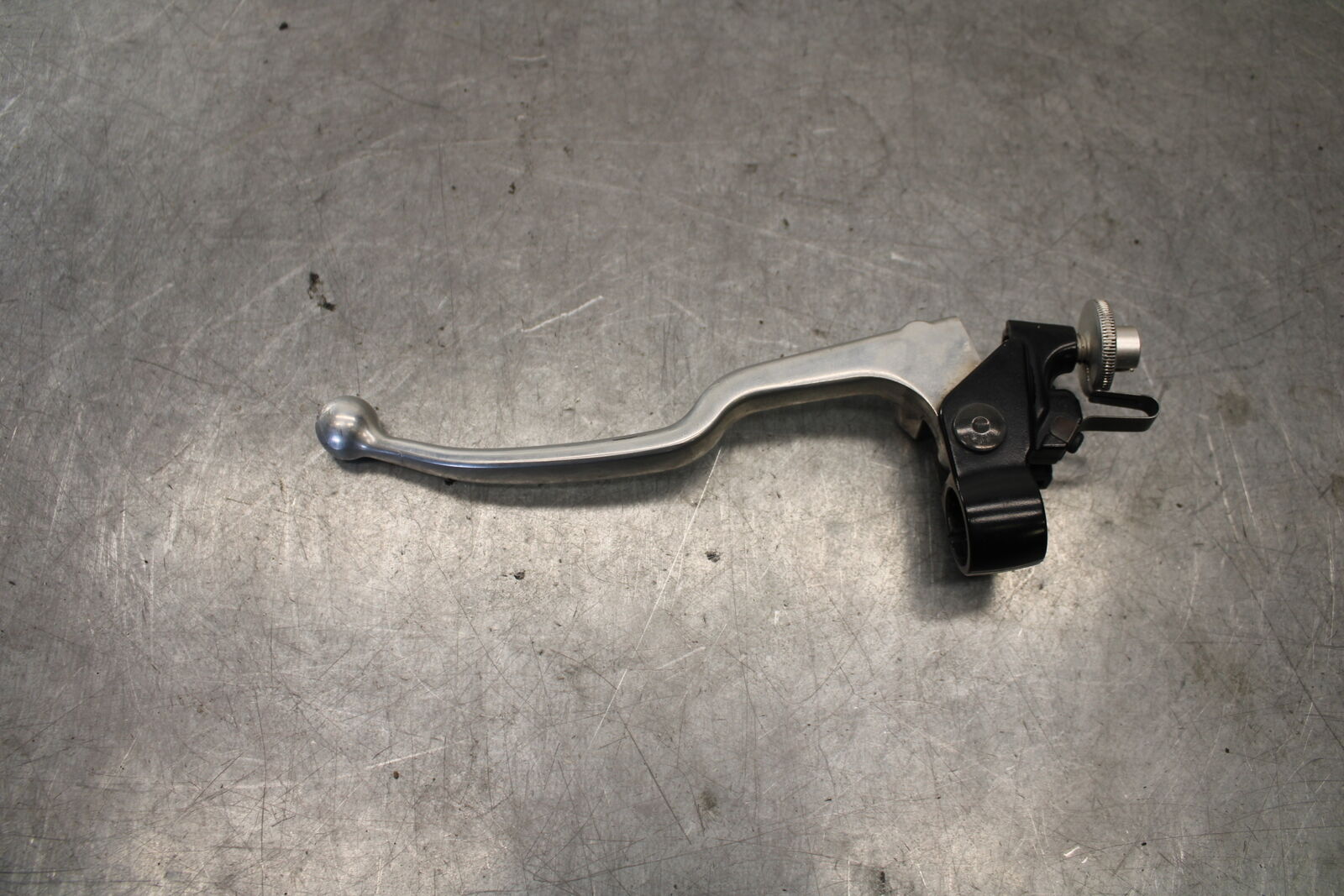 09-15 YAMAHA FZ6R CLUTCH PERCH MOUNT WITH LEVER BB686