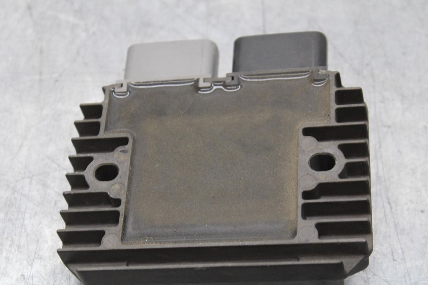 2011 Kawasaki Ninja ZX6R ZX600R RECTIFIER VOLTAGE REGULATOR 21066-0731 BB587