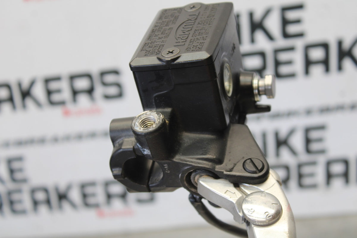 20 TRIUMPH STREET TRIPLE 765 FRONT BRAKE MASTER CYLINDER w/ LEVER BB864