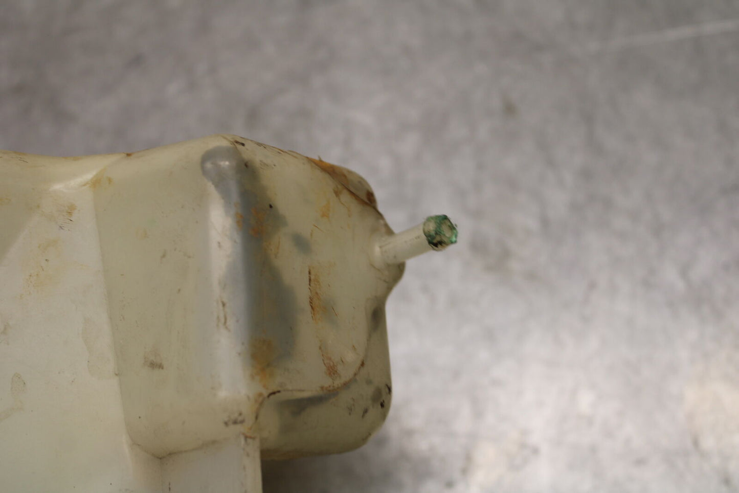 05-06 SUZUKI BOULEVARD M50 COOLANT WATER TANK RESERVOIR BOTTLE BB671