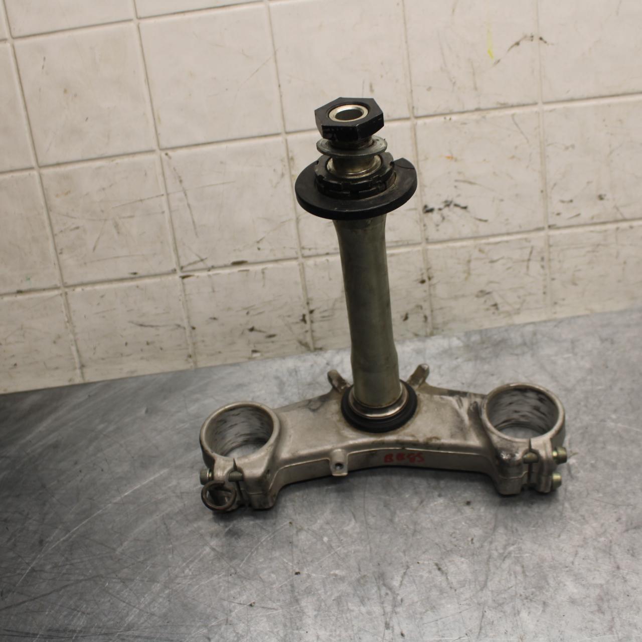 2004 Kawasaki Ninja ZX6RR ZX600M FRONT FORKS CLAMP LOWER TRIPLE TREE STEM