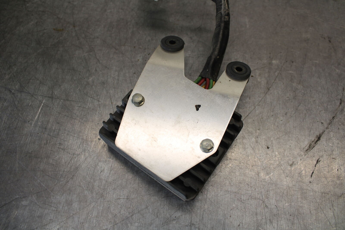 05-06 HONDA CBR600RR RECTIFIER VOLTAGE REGULATOR BB727