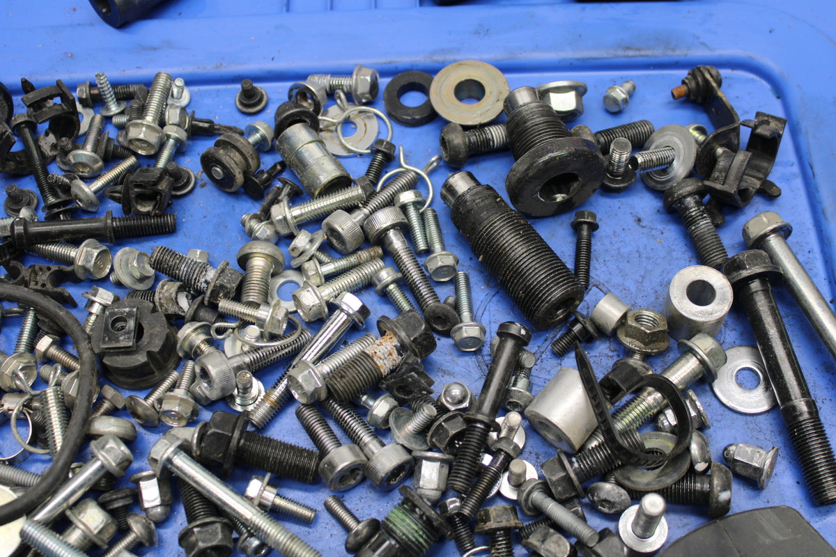 14 HONDA CTX1300A MOUNTING BOLTS HARDWARE MOTOR SCREWS BB732