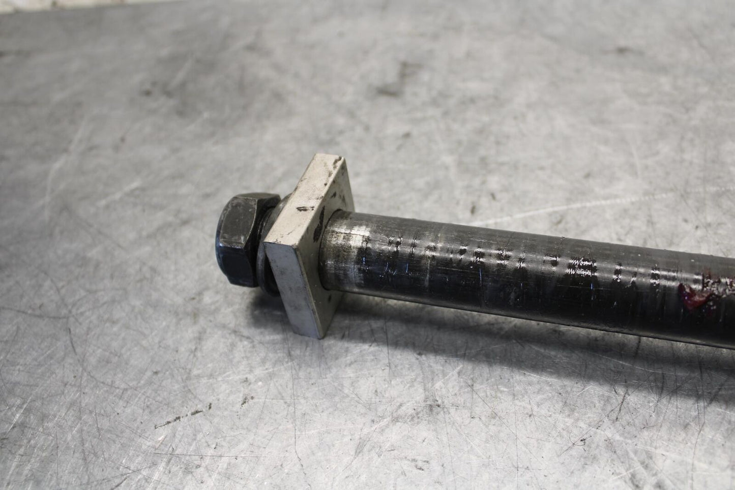1998 Yamaha YZF R1 REAR AXLE BACK WHEEL RIM PIVOT BOLT AXEL 4XV-25381-00-00 BB53