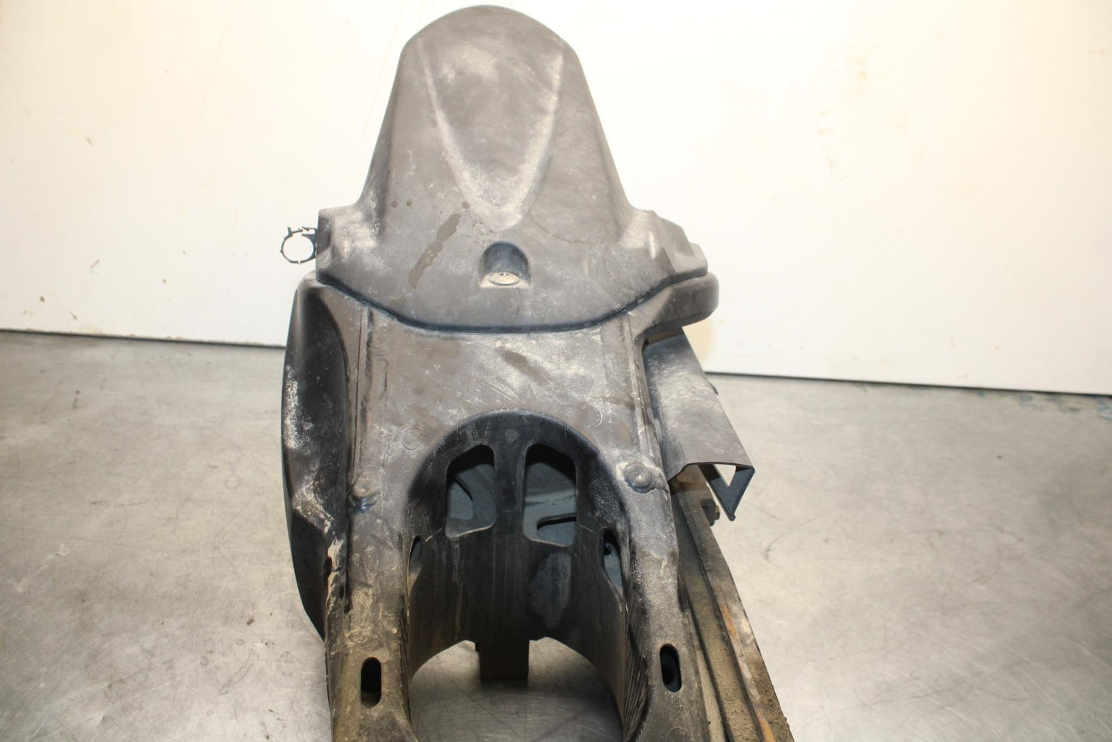 2011 Suzuki GSXR600 REAR SWINGARM BACK SUSPENSION 61000-14J00-YAP BB605