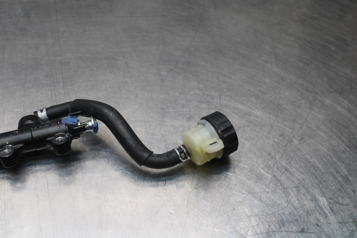 09 SUZUKI GSXR1000 REAR BACK BRAKE MASTER CYLINDER W RESERVOIR BB777