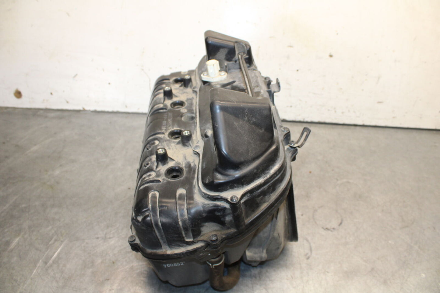 07-12 HONDA CBR600RR AIRBOX AIR INTAKE FILTER 17220-MFJ-D00 17240-MFJ-D00 BB672