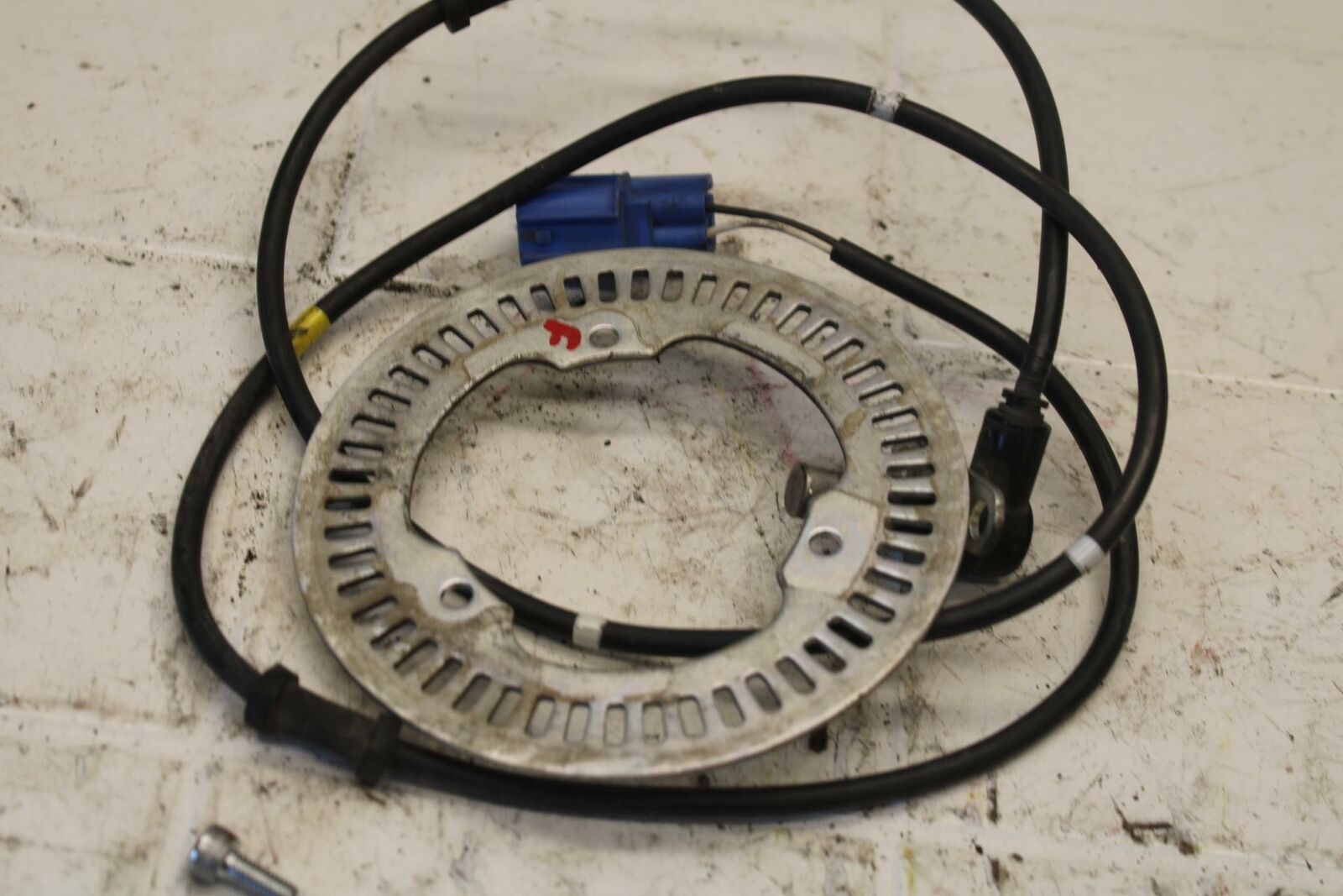 06-07 SUZUKI BANDIT 1200S ABS FRONT WHEEL ABS BRAKE RING DISC BB21