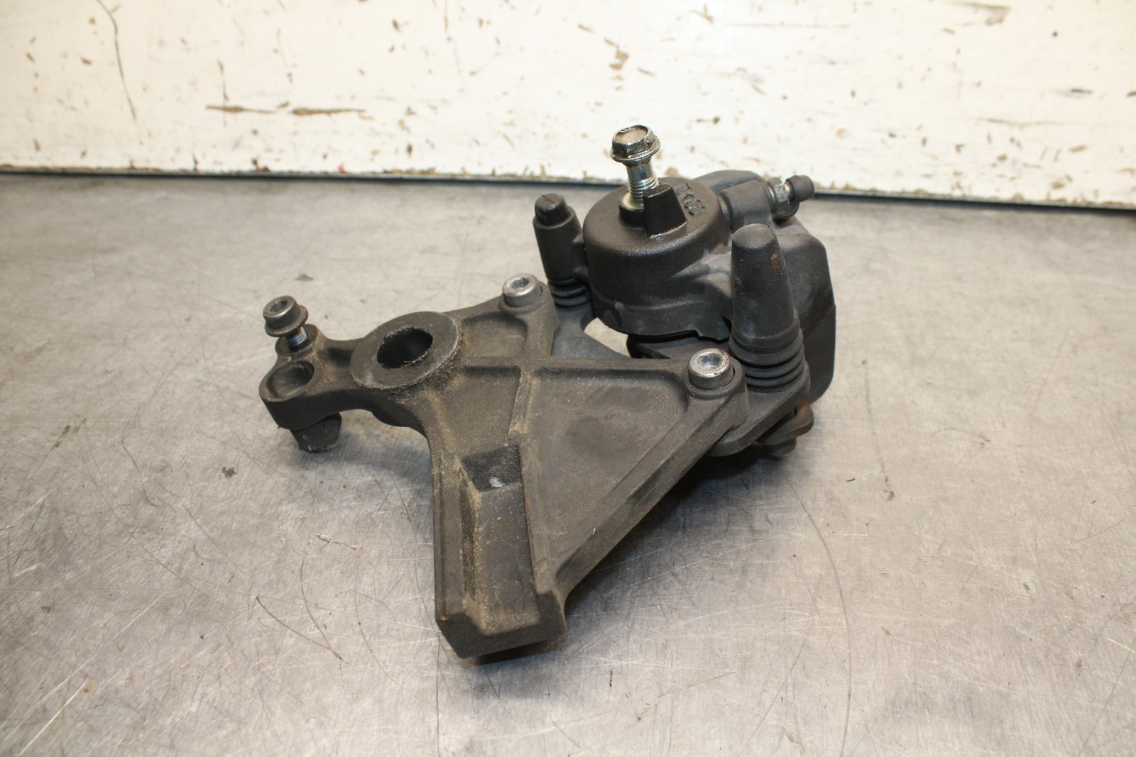 14-15 KAWASAKI NINJA 650 EX650F ABS REAR BRAKE CALIPER W MOUNT BRACKET BB741