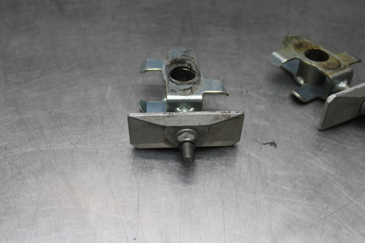 06 SUZUKI SV650S SWINGARM CHAIN TENSIONER ADJUSTMENT BRACKETS  BB783