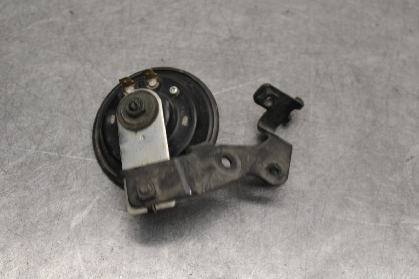 07-08 YAMAHA YZF R1 HORN SIGNAL BB675