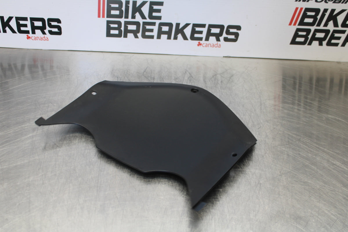 23-24 KAWASAKI NINJA ZX14R LOWER FRONT UPPER INNER HEADLIGHT COWL FAIRING  BB169