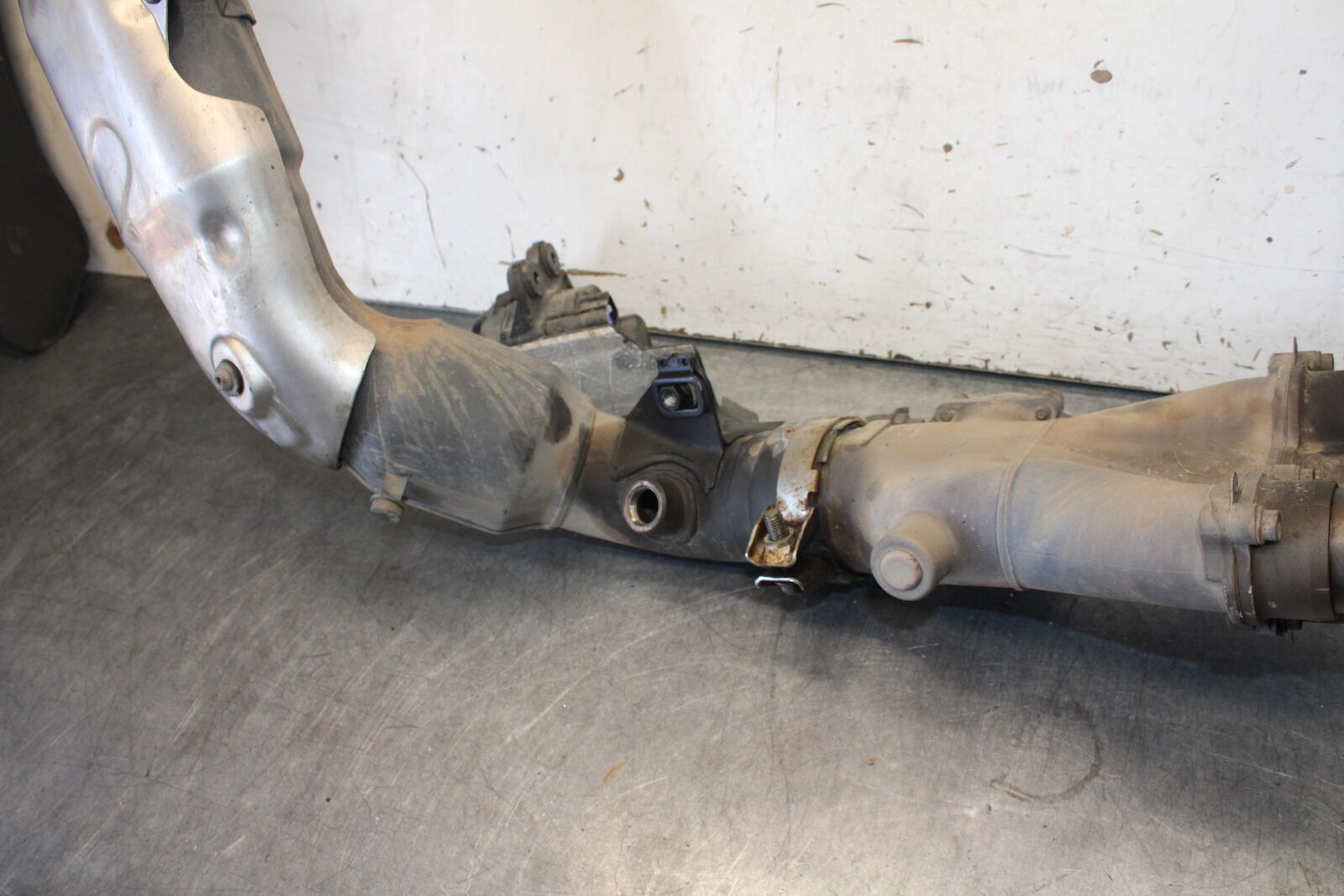 07-08 YAMAHA YZF R1 EXHAUST HEADER PIPES MANIFOLD BB675