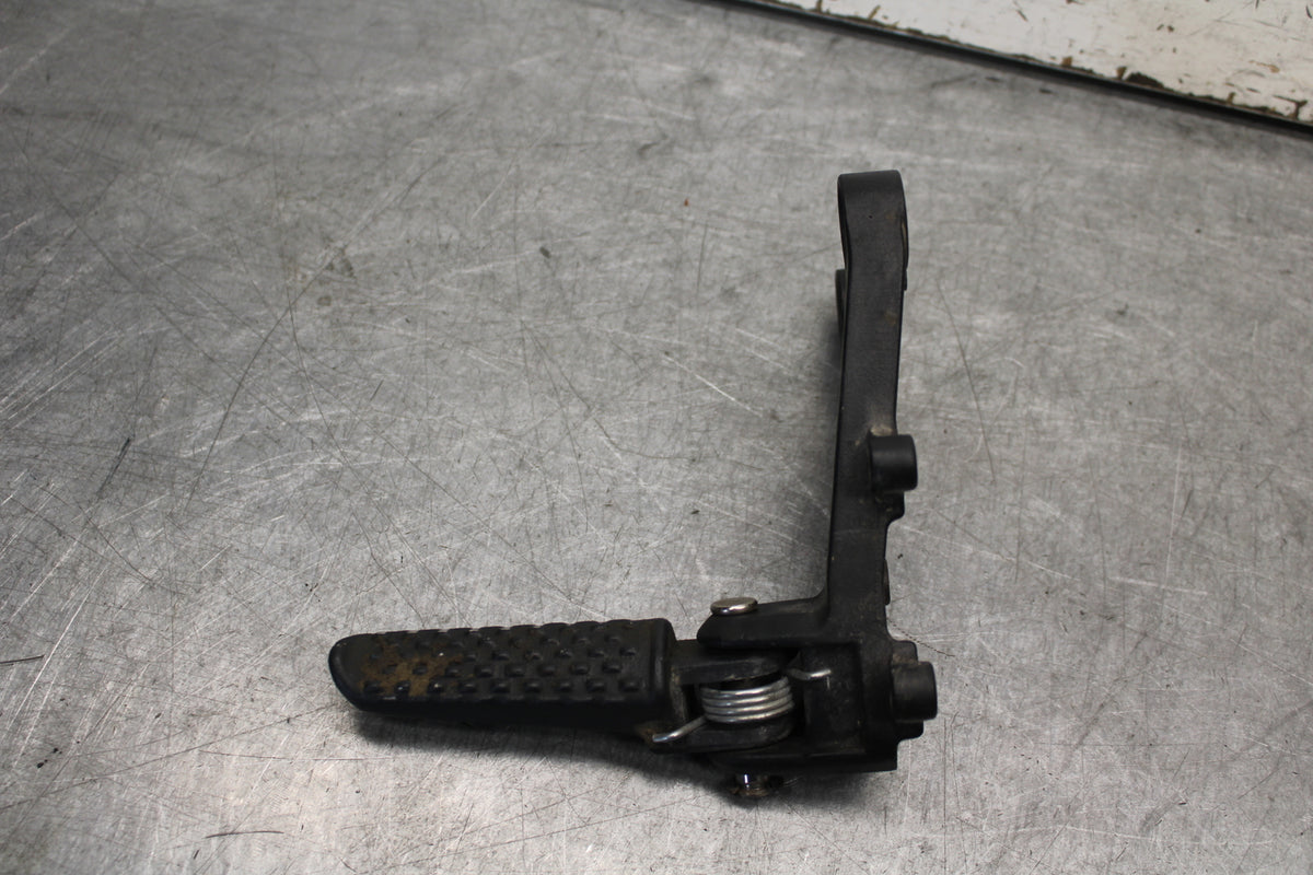 05-06 HONDA CBR600RR LEFT REARSET REAR SET DRIVER FOOT PEG REST STOP BB399