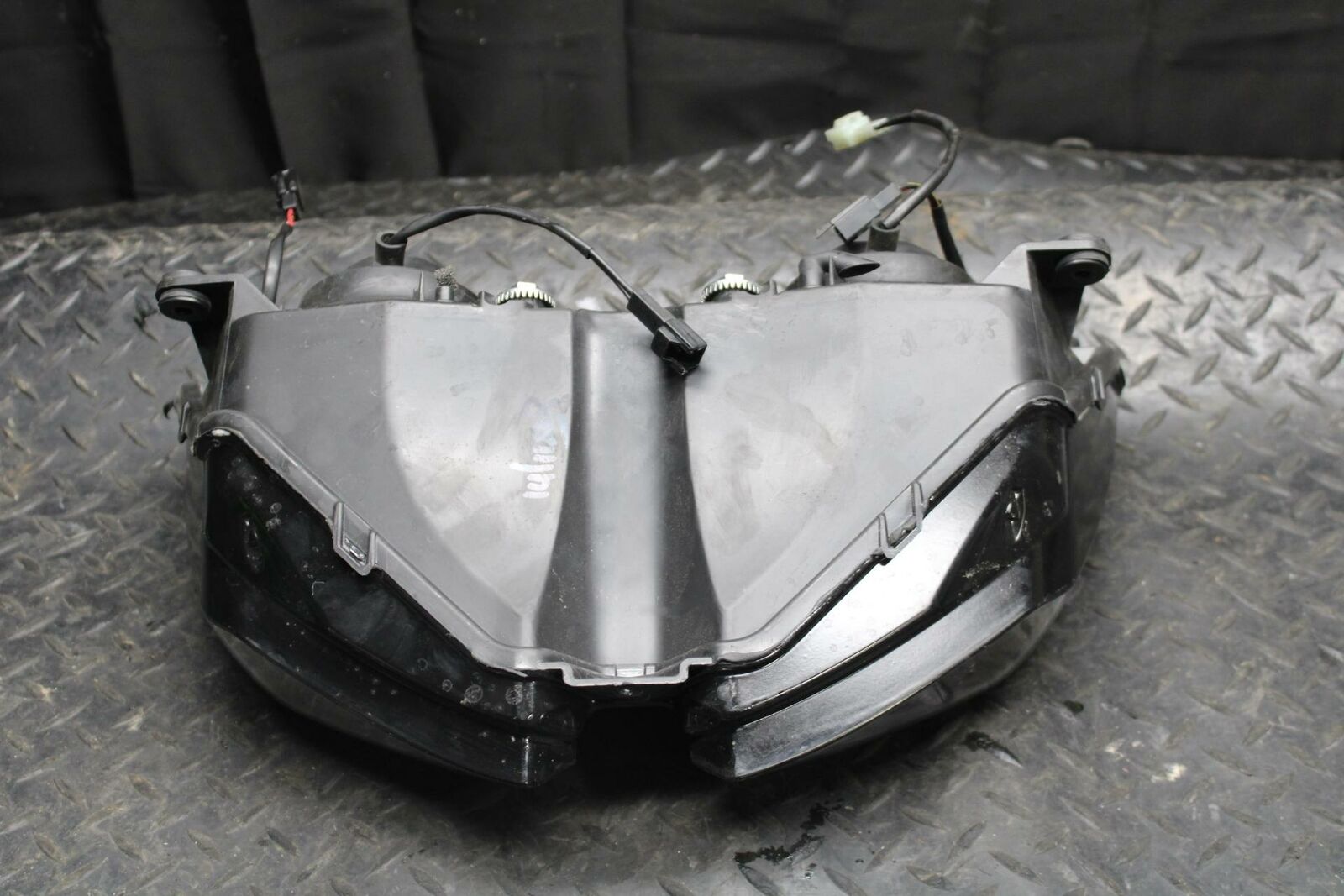 17 KAWASAKI NINJA 300 FRONT HEADLIGHT HEAD LIGHT LAMP BB215
