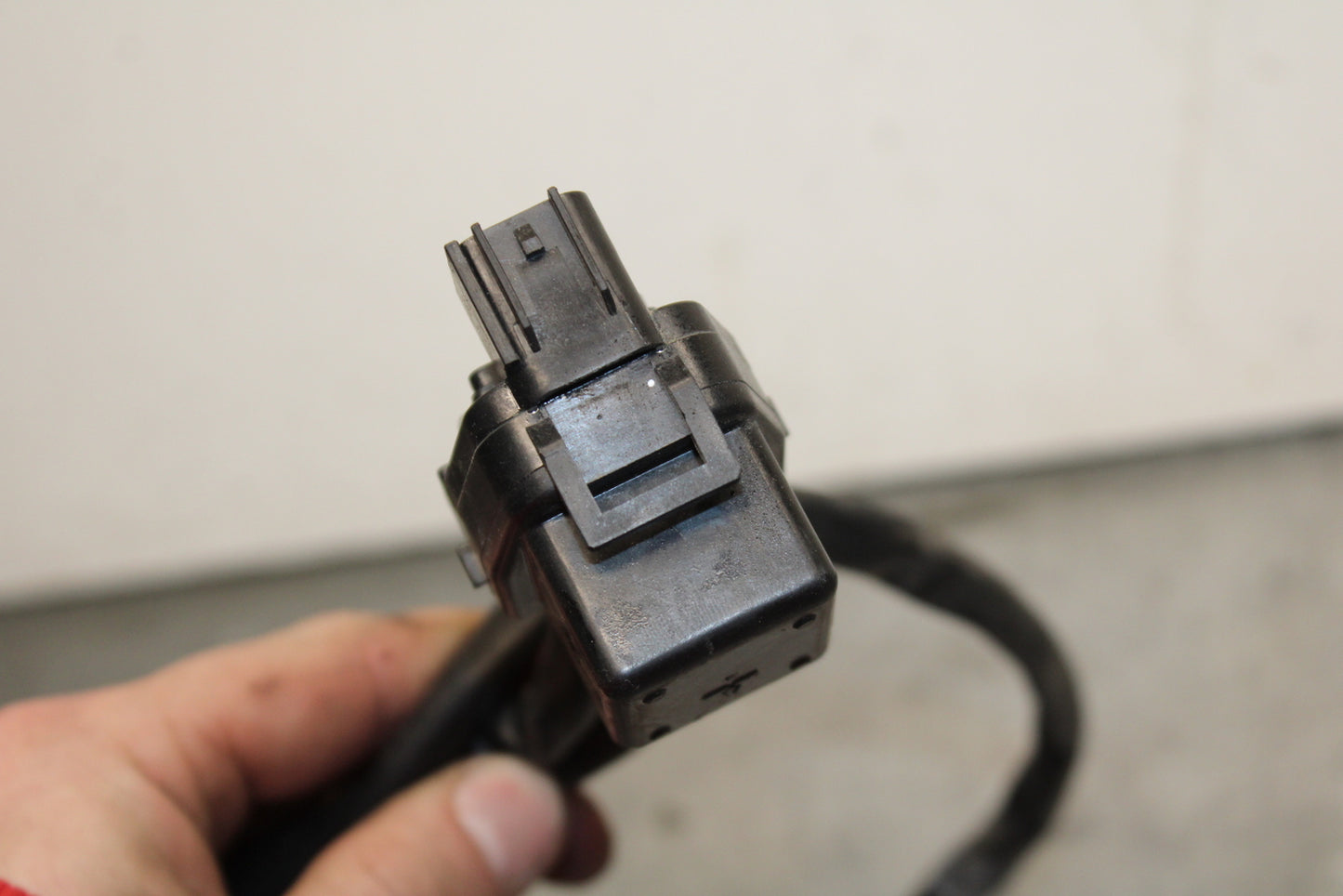 08-10 SUZUKI GSXR 600 ENGINE STARTER RELAY STARTING MOTOR SWITCH BB753