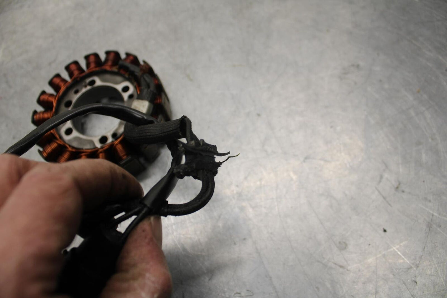 2003 Kawasaki Z1000 STATOR GENERATOR ALTERNATOR MAGNETO 21003-0001 BB35