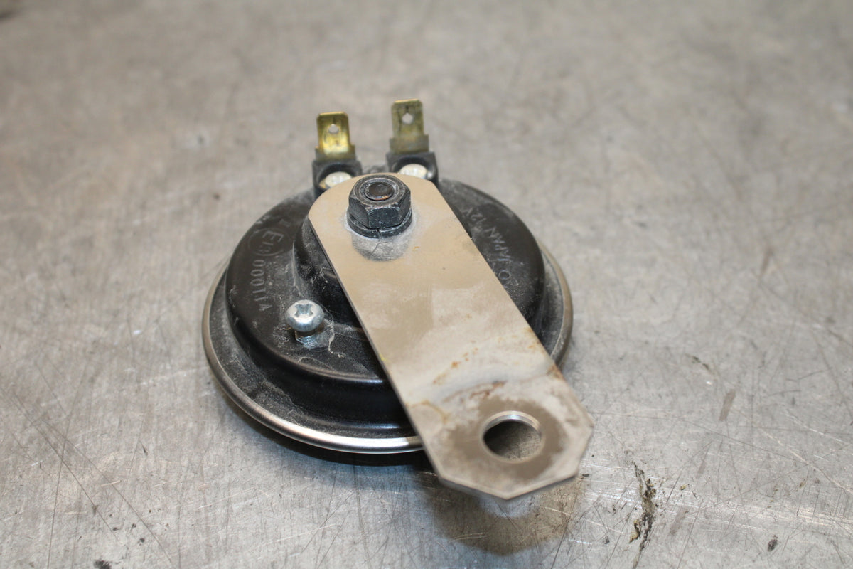 17-24 YAMAHA BOLT XVS950 HORN SIGNAL BB729