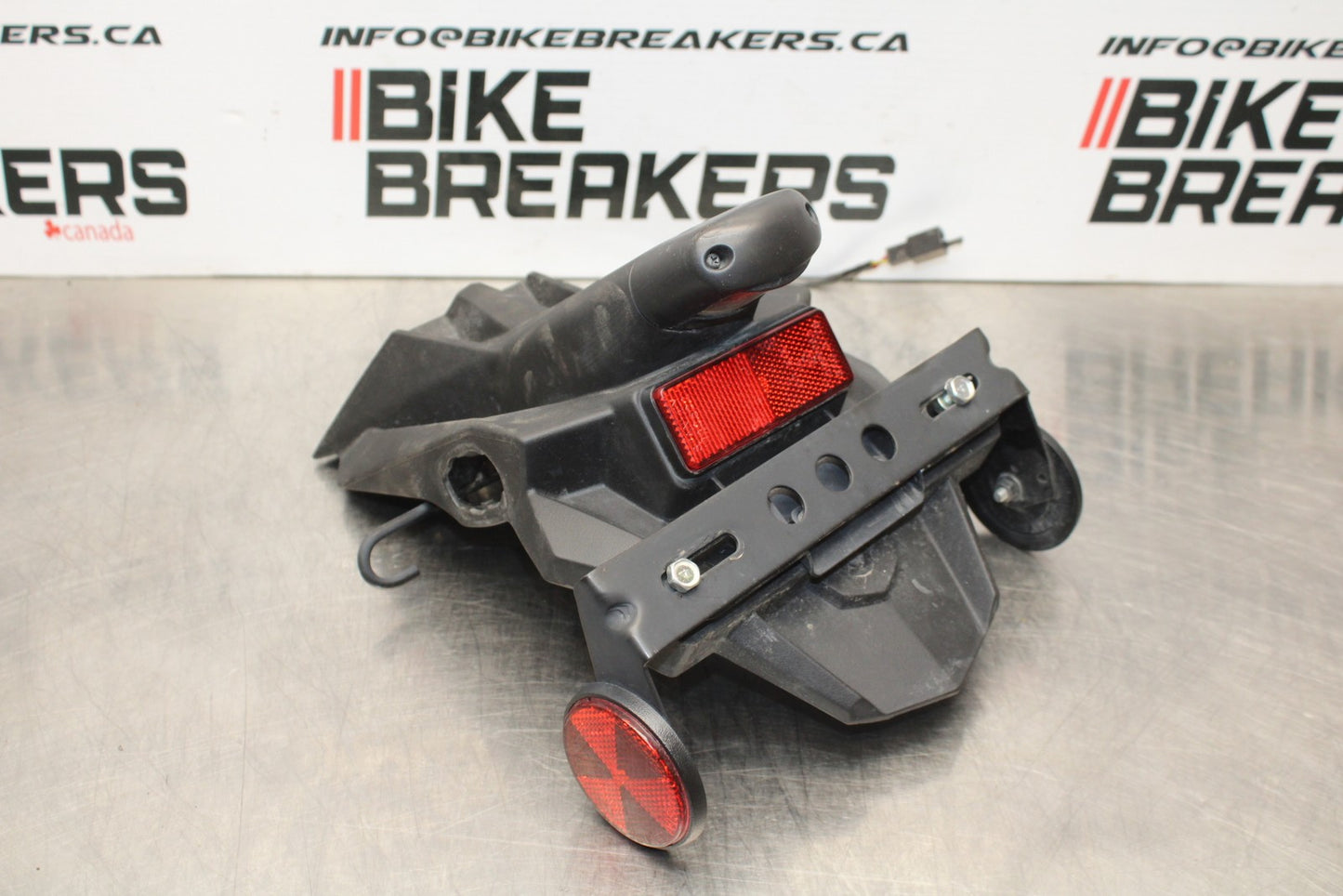 13-17 KAWASAKI NINJA 300 EX300 ABS REAR BACK FENDER MUD GUARD BB187