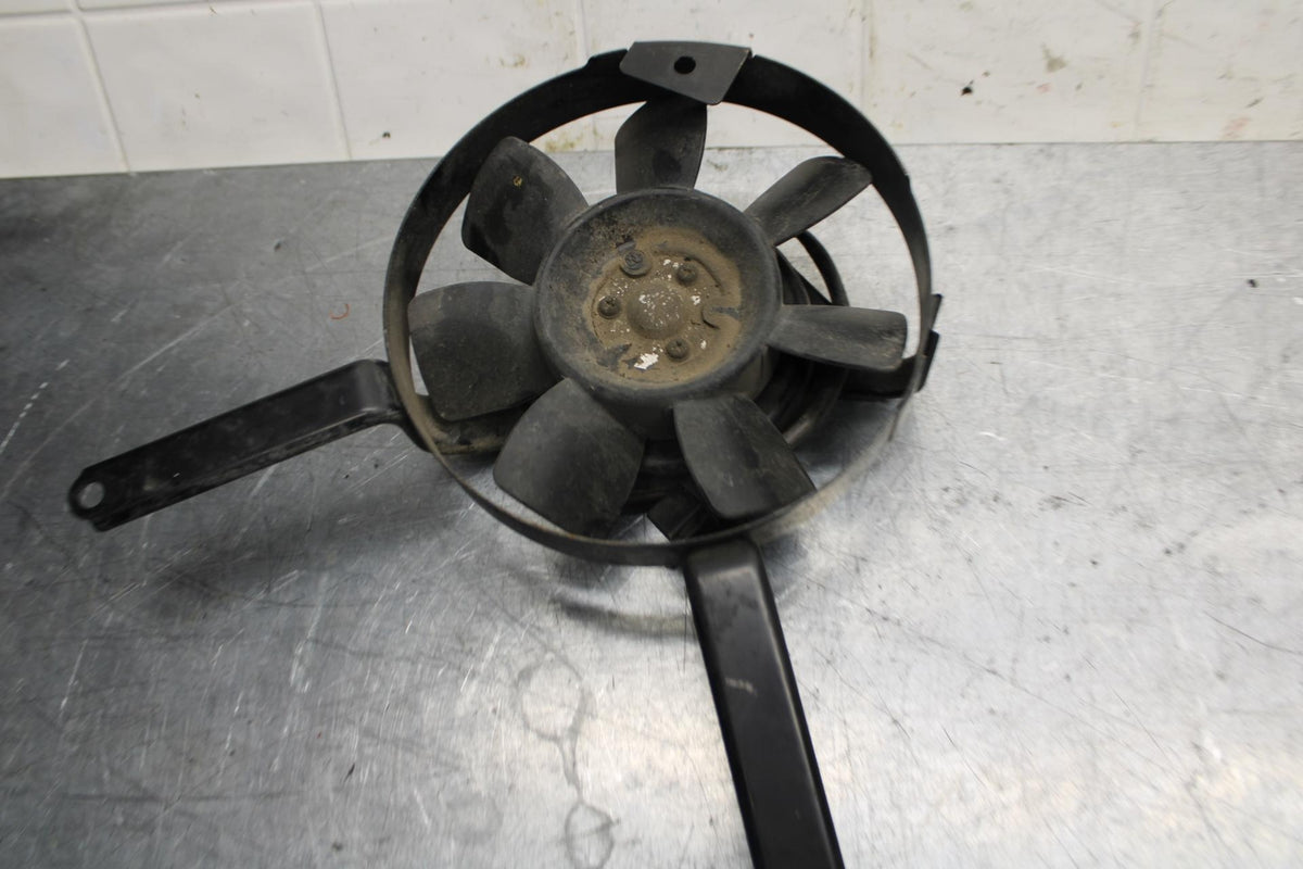 89-90 YAMAHA FZR600 ENGINE RADIATOR COOLING FAN BB76