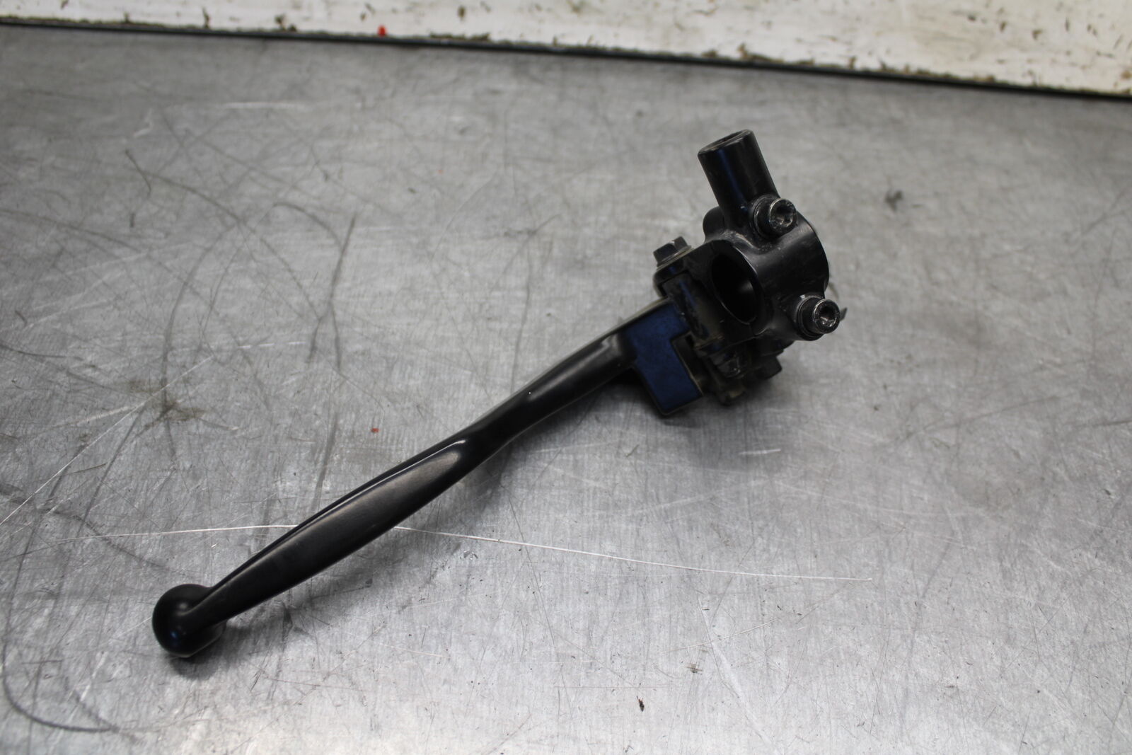 19-22 KAWASAKI Z400 CLUTCH PERCH MOUNT WITH LEVER  BB708