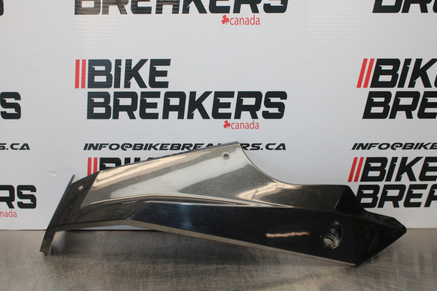 18-23 KAWASAKI NINJA 400 EX400 ABS LEFT LOWER BOTTOM BELLY SIDE FAIRING BB192