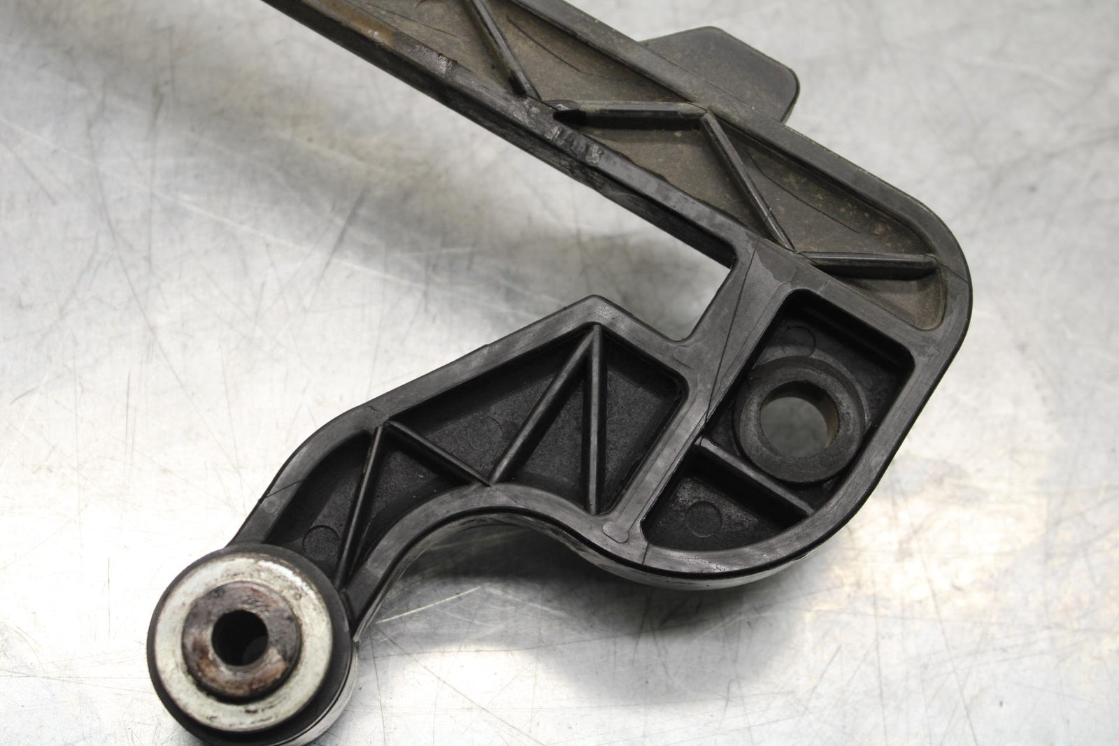 1999 Honda ST1100 LEFT PANNIER RACK RAIOL BRACKET BB222