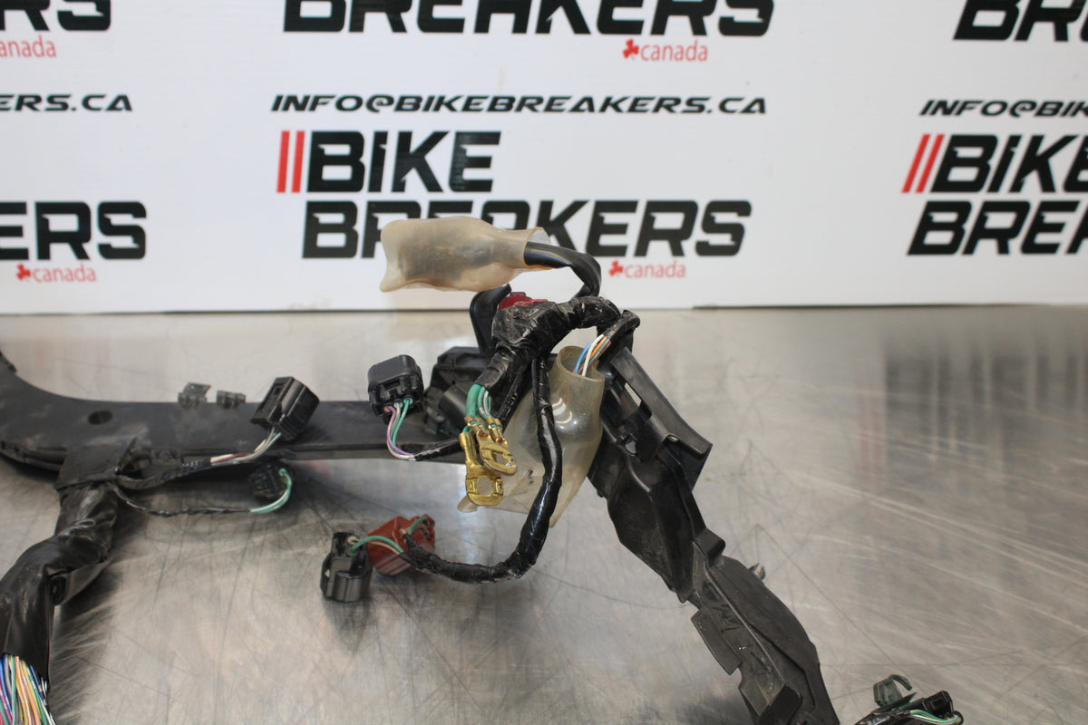 12-16 HONDA CBR1000RR MAIN ENGINE WIRING HARNESS MOTOR WIRE LOOM BB157