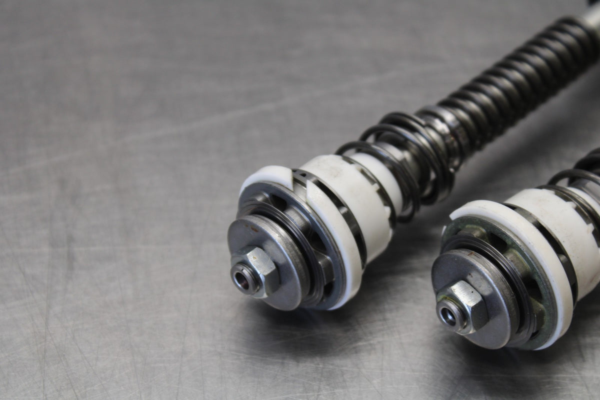 11-26 SUZUKI GSXR750 FRONT FORKS SHOCK SUSPENSION INTERNALS SET PAIR BB882