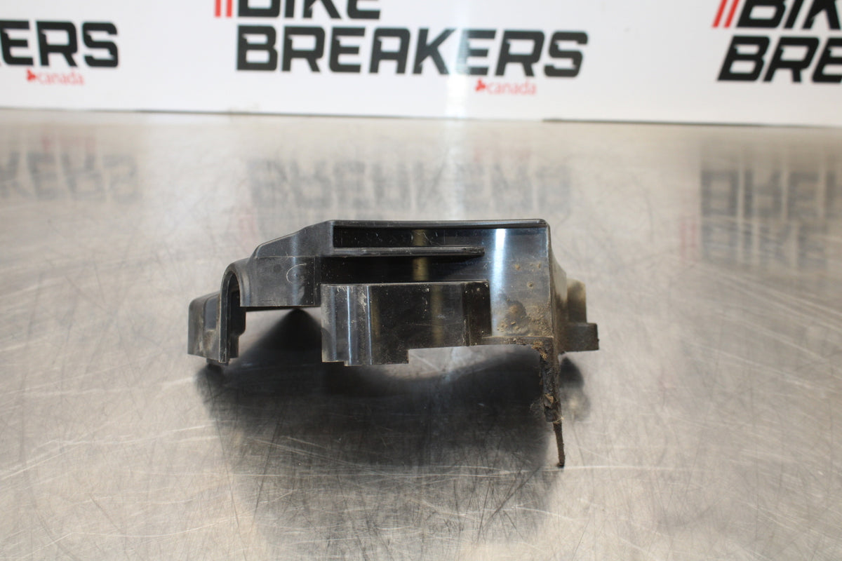 09-15 YAMAHA FZ6R ENGINE SPROCKET COVER BB161