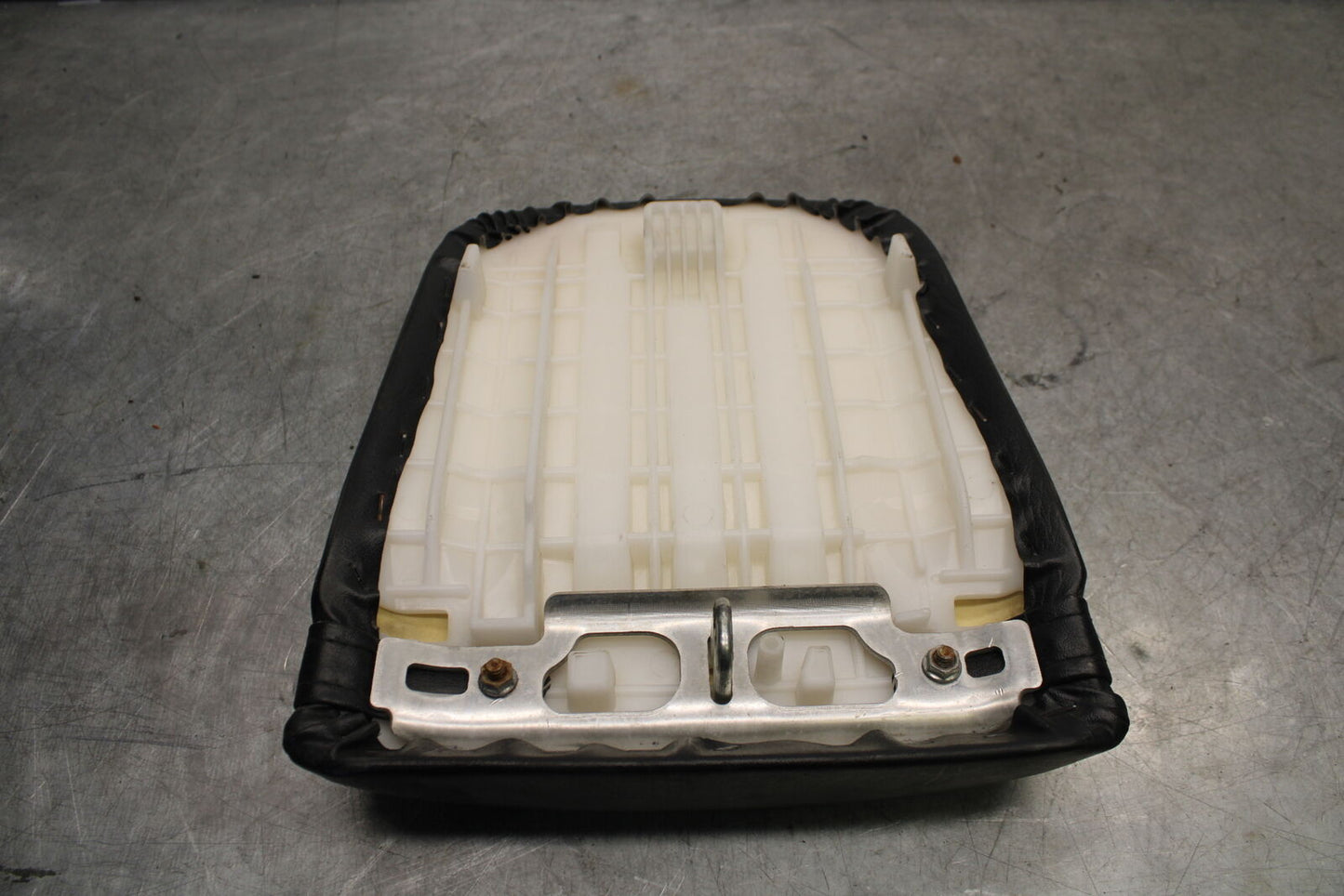 07-12 HONDA CBR600RR REAR BACK PASSENGER TANDEM SEAT PAD SADDLE PILLION BB672