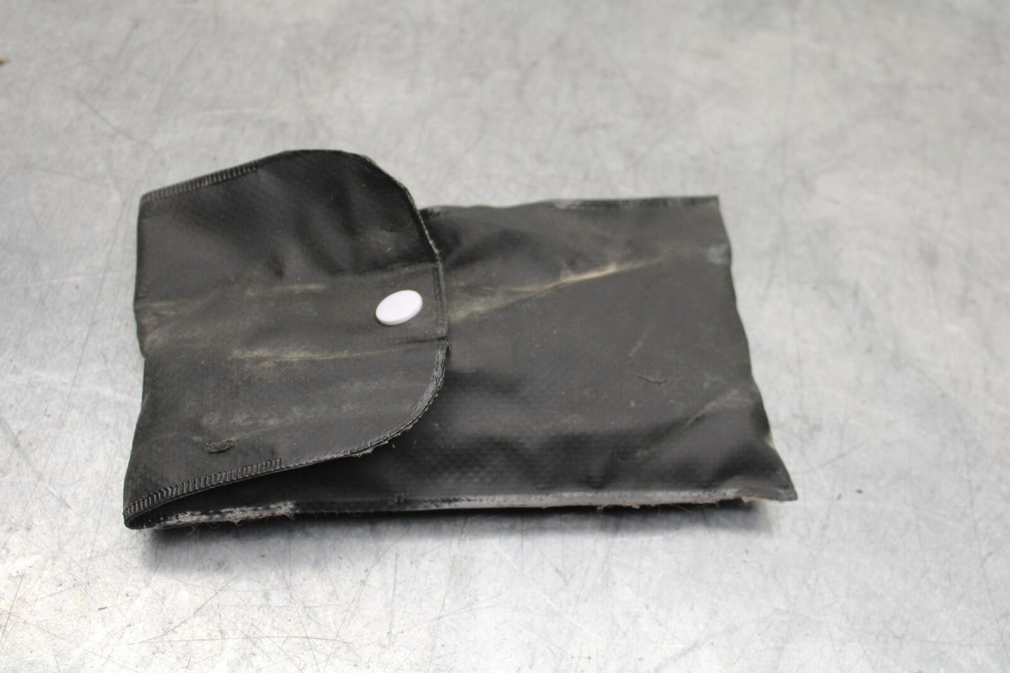 06-14 YAMAHA ROADLINER S XV1900S STOCK TOOLS OEM TOOL BAG KIT SET BB619