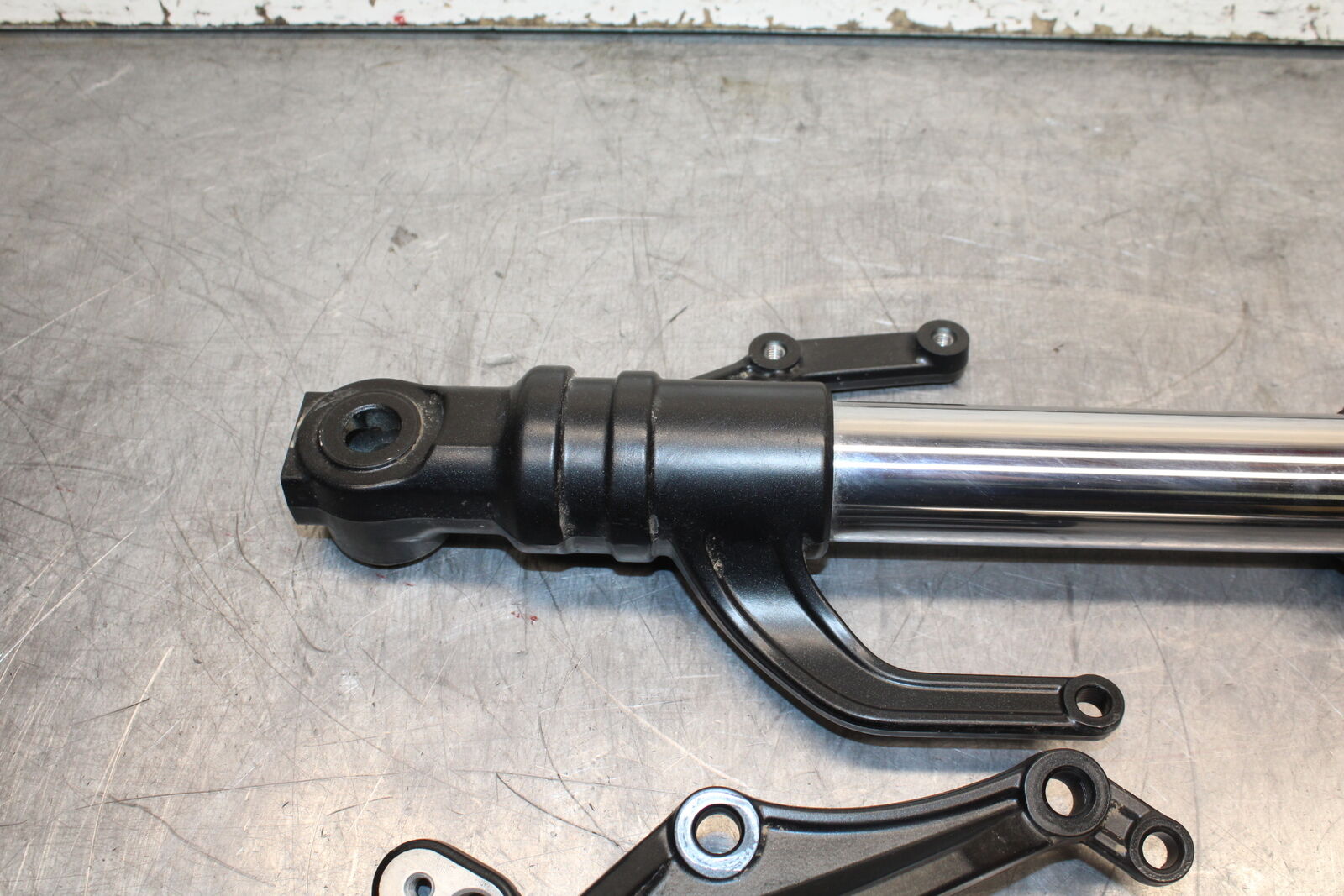 19-24 YAMAHA R3 FRONT FORKS SHOCK SUSPENSION SET PAIR BB736